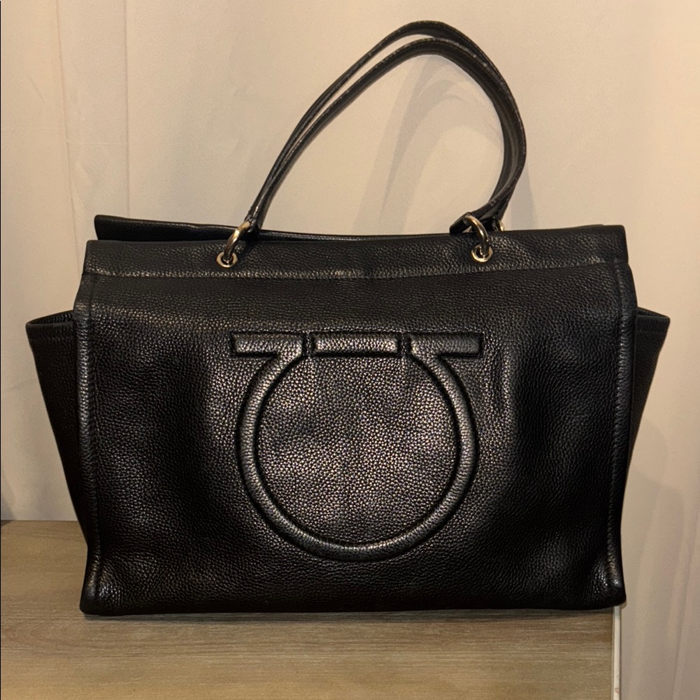 Salvatore Ferragamo Meera Medium Tote
